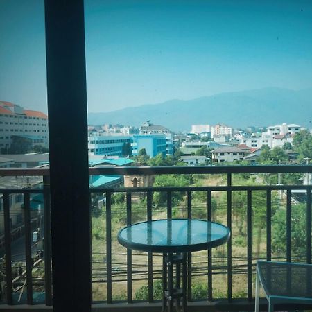 Rinrada Loft Resident Hotel Chiang Mai Exterior photo