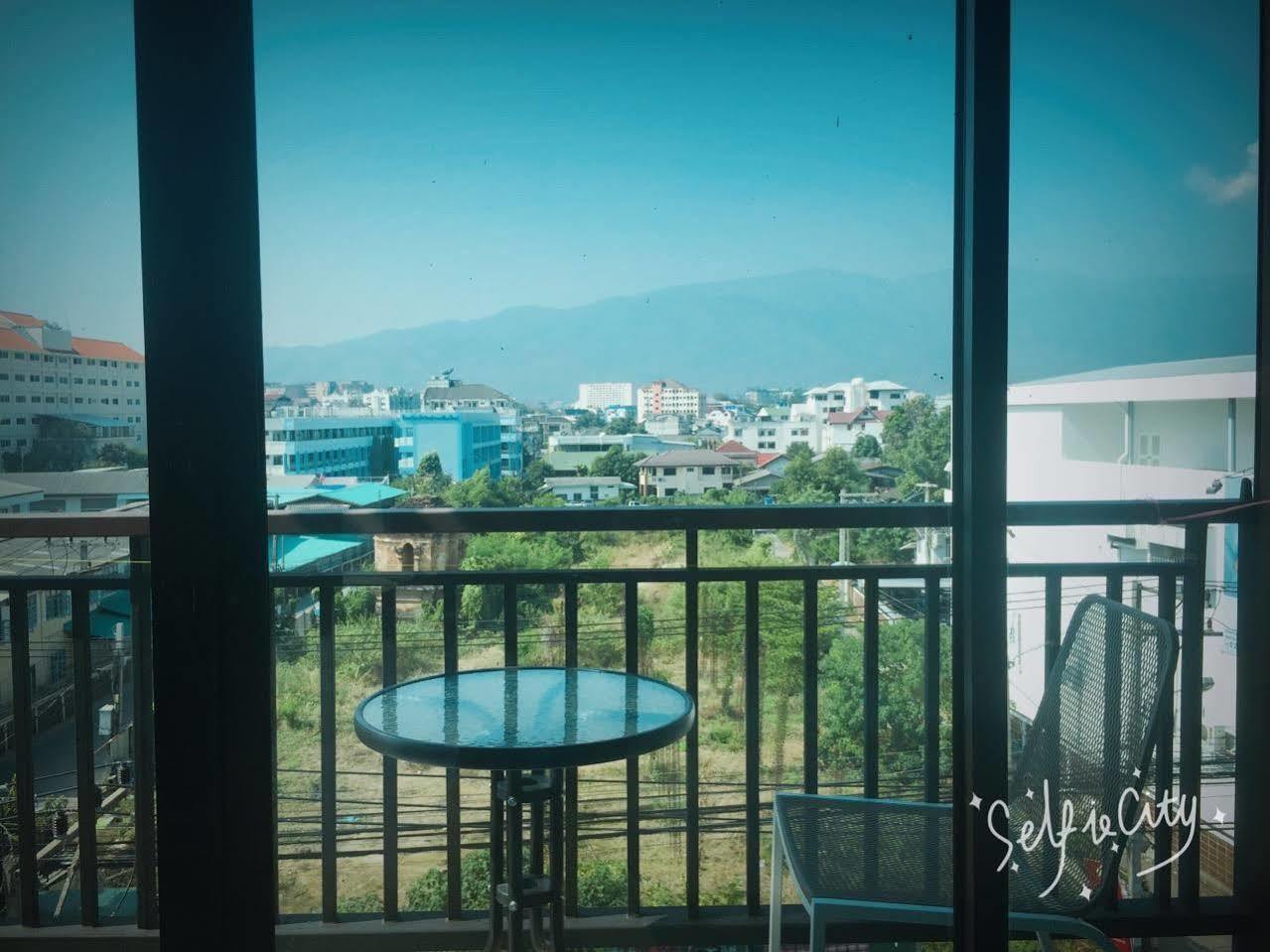 Rinrada Loft Resident Hotel Chiang Mai Exterior photo